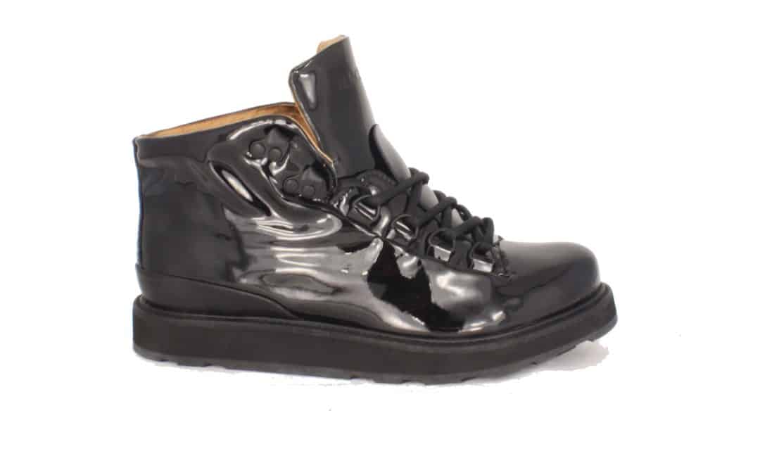 Blackstone – MW76 – Zwart lakleren veterboot