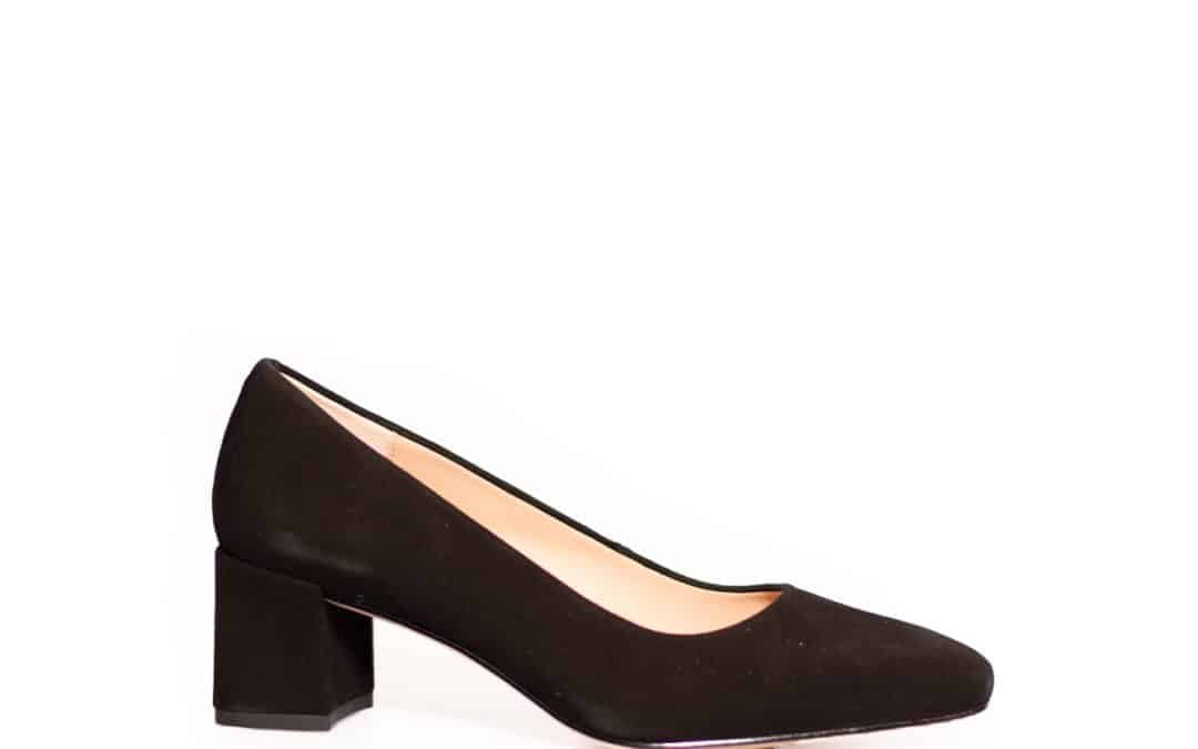 Unisa – Lesat – Zwart pump suede