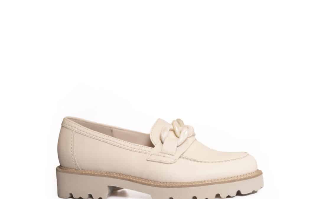 Gabor 25.240.22 – Licht Beige leer instapper