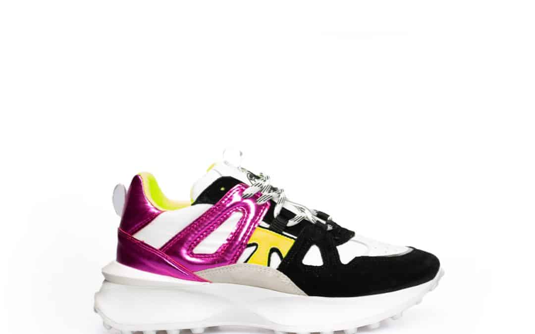 Toral – Track Run Zwart Suede Sneaker