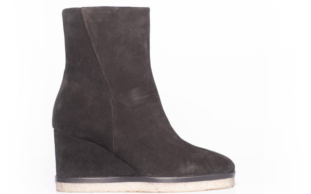 Via vai – 61019 Aura Miley zwart suède enkellaars