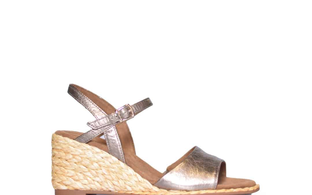 Caprice – 9-28307 – Taupe-brown metallic sandaal