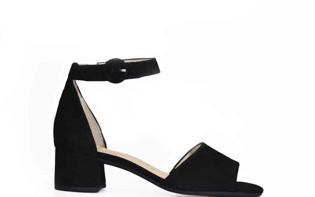 Gabor – 42.902.47 – Zwart suede sandaal