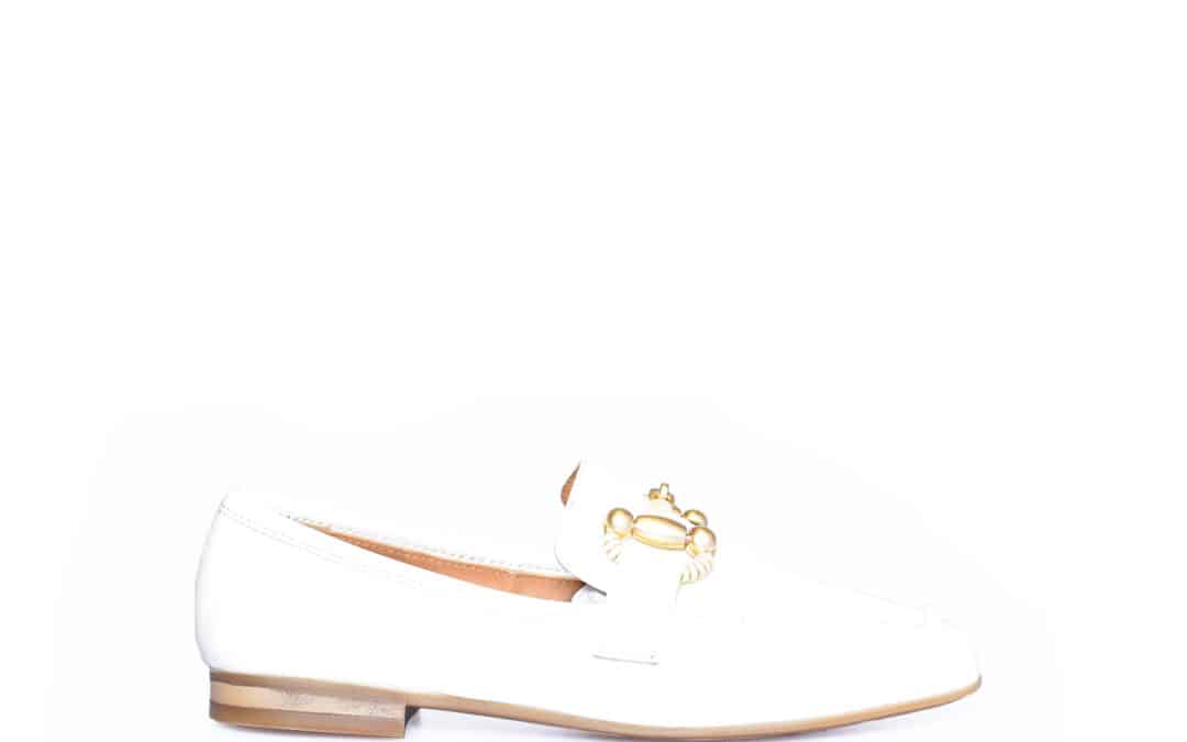 MJUS – T85101 – Wit lak moccasin