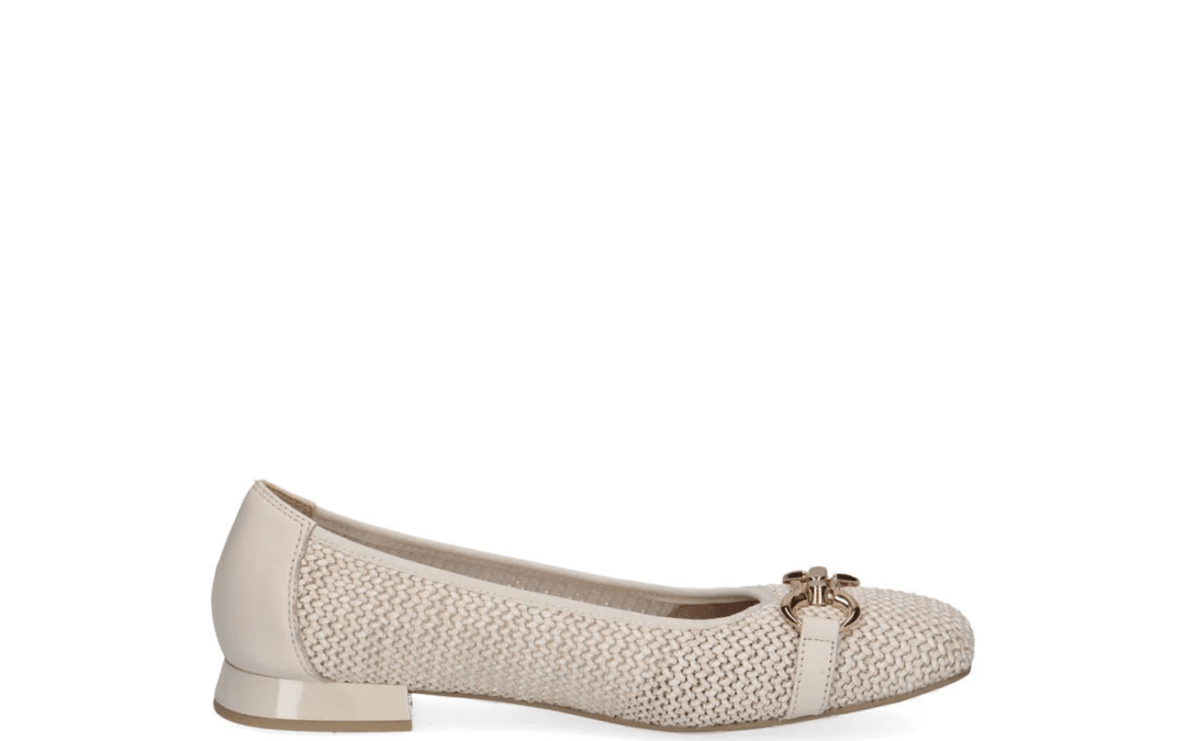 Caprice – 9-22503-42 – Off white ballerina