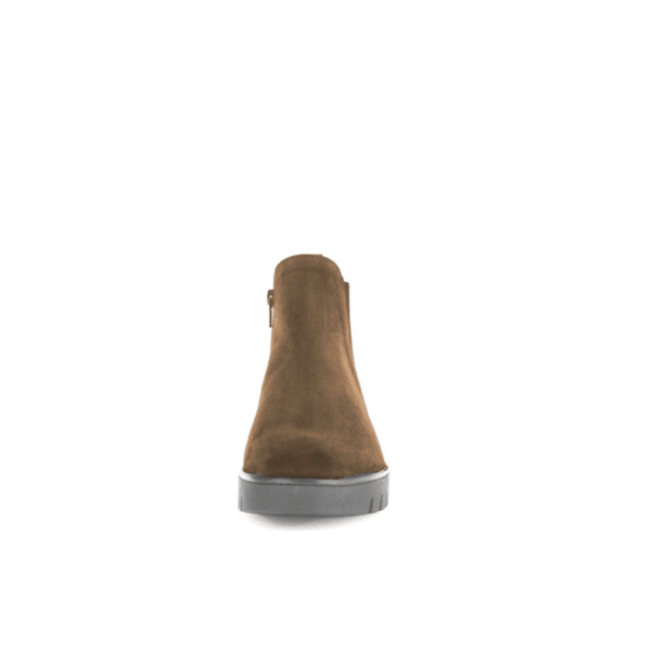 Gabor - 72.061.42 - Middenbruin whiskey suede chelsea enkellaars - Afbeelding 3